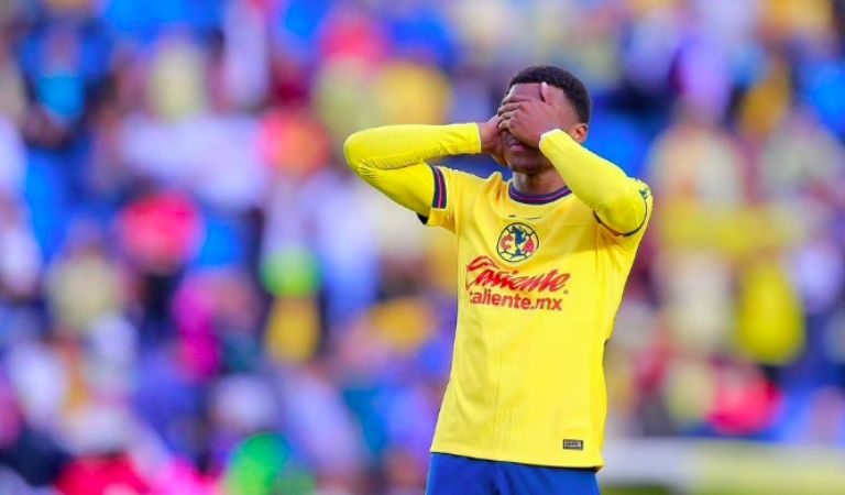 Javairo Dilrosun celebrando un gol. (@javairo_dilrosun vía IG)