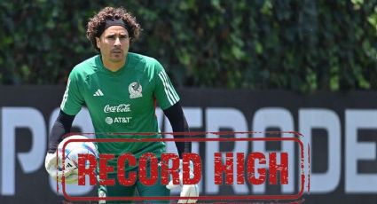 Guillermo Ochoa y los porteros mexicanos con más de 1000 goles recibidos