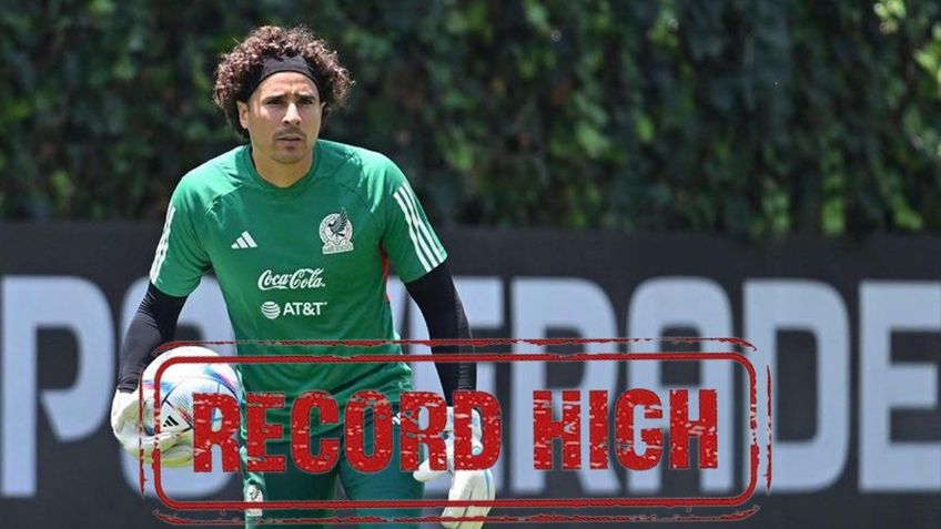 Guillermo Ochoa y los porteros mexicanos con más de 1000 goles recibidos