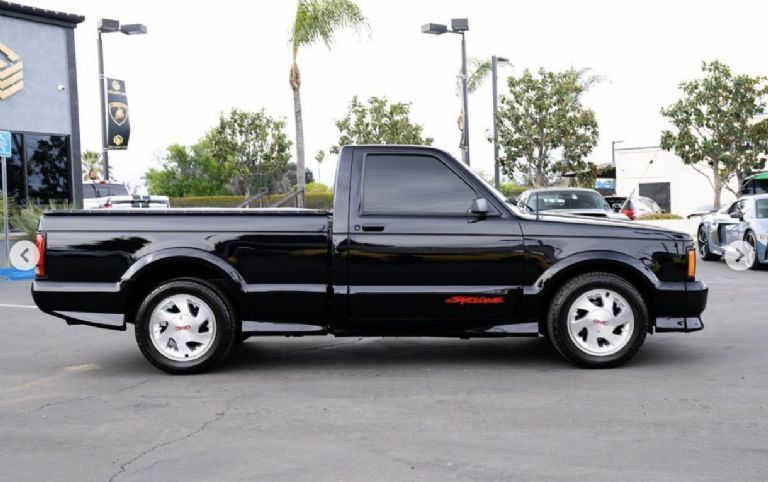 IG: @exclusivecars_ec