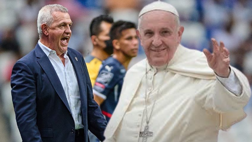 Papa Francisco apoya a Javier Aguirre 'poniéndose' la del Mallorca para la Final de la Copa del Rey