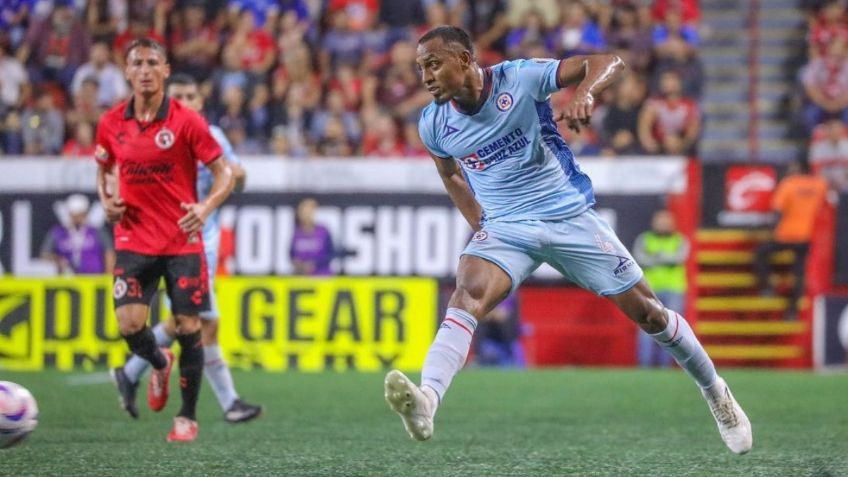 Apertura 2024: el plan de Cruz Azul para blindar a Willer Ditta ante MILLONARIA oferta