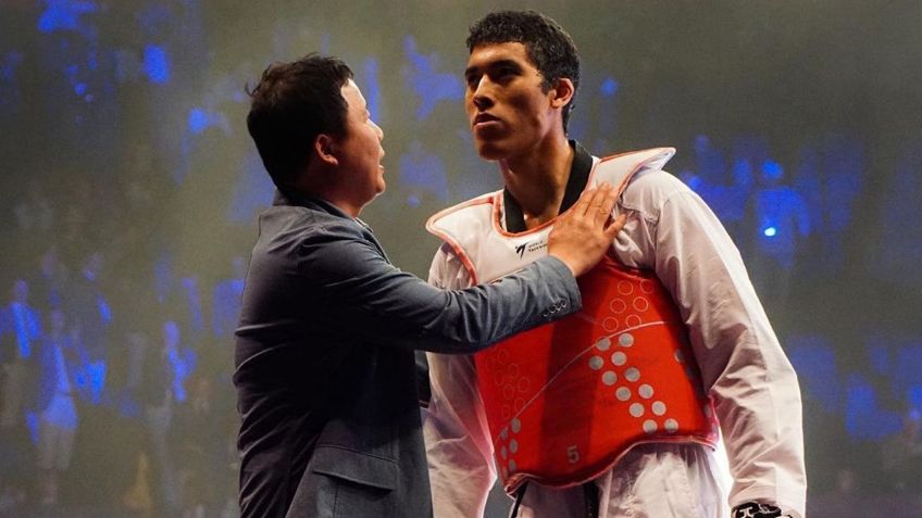 Carlos Sansores cae brutalmente ante Arian Salimi en los Cuartos de Final de Taekwondo