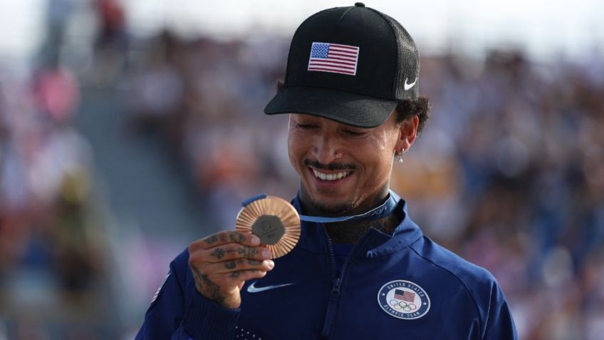 Skater Nyjah Huston expone en video la mala calidad de las medallas olímpicas de París