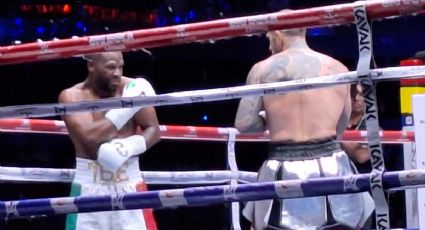 Floyd Mayweather Jr. sale abucheado de la Arena CDMX tras aburrida exhibición ante John Gotti III