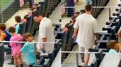 Foto ilustrativa de la nota titulada Messi es ignorado por el hijo de Luis Suárez en pleno estadio y es captado en VIDEO
