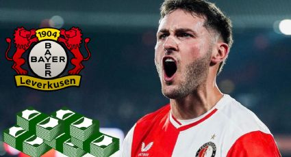 Santiago Giménez responde a oferta del Bayer Leverkusen para ficharlo en la temporada 2024-2025