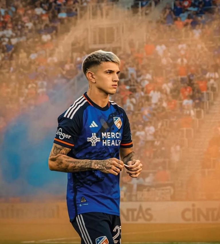 IG: @luca_orellano14