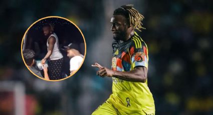 ¡Generoso! Allan Saint-Maximin da un fajo de billetes como propina | VIDEO