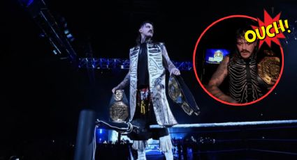 Dominik Mysterio sufre corte en la ceja tras ser impactado con una moneda en AAA | VIDEO