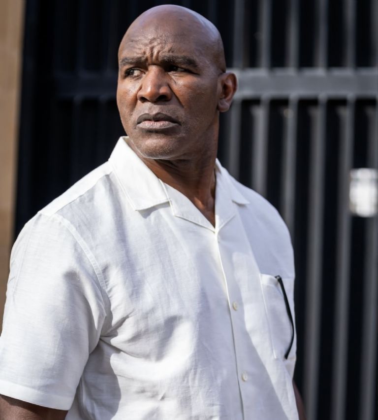 IG: @evanderholyfield