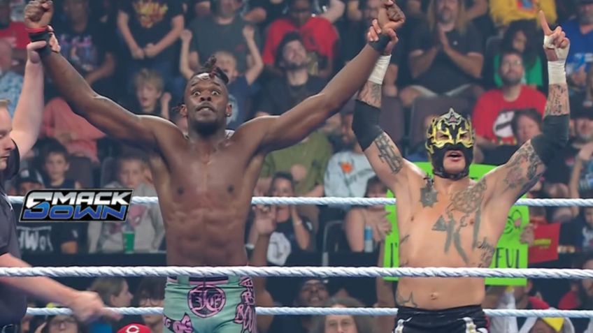 WWE: Rey Fénix y Je'Von Evans triunfan frente a Los Garza en SmackDown | VIDEO