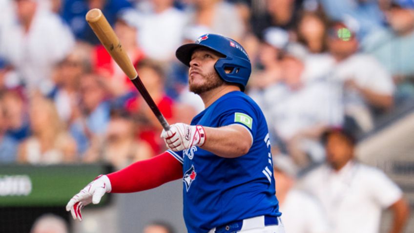 ¡Histórico en MLB! Alejandro Kirk, primer mexicano con 2 jonrones en un juego de Playoffs