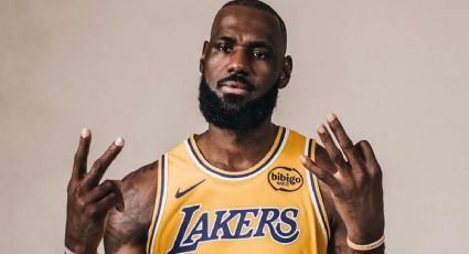LeBron James bate 2 récords históricos en su debut con Los Angeles Lakers en la NBA 2025