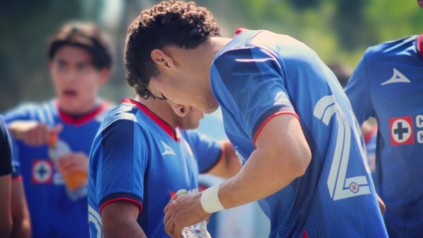 De jugar con "tacos" viejos en la talacha a ser el nuevo debut estrella de Cruz Azul