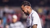 Foto ilustrativa de la nota titulada: Neymar, nuevamente lesionado con Santos de Brasil; se perderá el resto del 2025