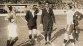 Foto ilustrativa de la nota titulada: El árbitro que dirigió un Mundial casi a ciegas por un silbato roto en 1930