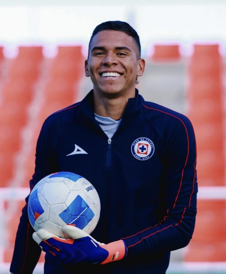 IG: @kevinmier_oficial