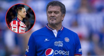 ¿Chichadios? Carlos Hermosillo critica a Chicharito tras polémico error ante Cruz Azul