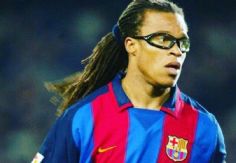 Foto ilustrativa de nota Estas son las leyendas que han utilizado lentes en partidos de fútbol