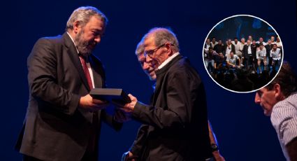 Técnico de la Liga MX rinde emotivo homenaje a Washington Tabárez en Montevideo | VIDEO