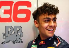 Foto ilustrativa de nota ¿Quién es Arvid Lindblad, el nuevo piloto de Racing Bulls para la F1 2026?