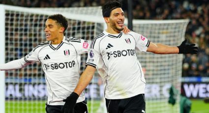 Raúl Jiménez regala gol agónico al Fulham para meterse al top 10 de la Premier League | VIDEO