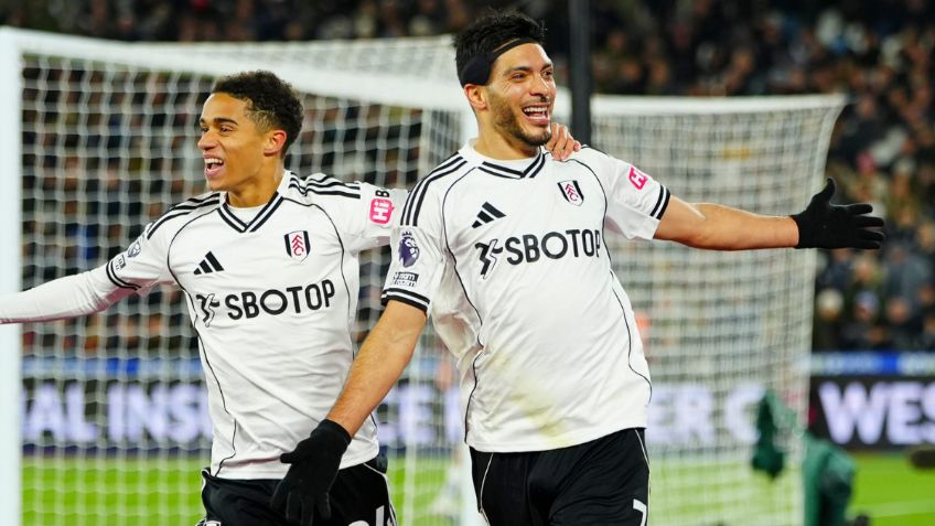 Raúl Jiménez regala gol agónico al Fulham para meterse al top 10 de la Premier League | VIDEO