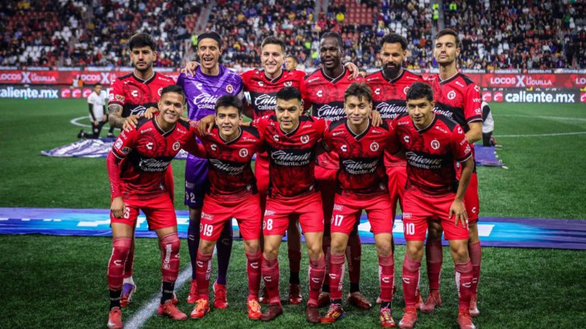 Xolos de Tijuana y su curiosa superstición en la Liga MX: sólo juegan con tachones rojos