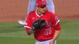 Foto que representa a Así fue el debut del mexicano Victor González con Los Angeles Angels en el Spring Training | VIDEO