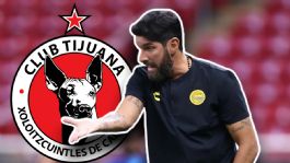 Foto que representa a Loco Abreu al rescate de Xolos, pero no será inscrito como DT ¿Por qué?