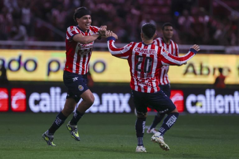 X: @Chivas