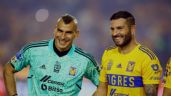 Foto ilustrativa de la nota titulada: Gignac y Nahuel Guzmán en modo romántico: cantaron "Y, ¿si fuera ella?" de Alejandro Sanz | VIDEO