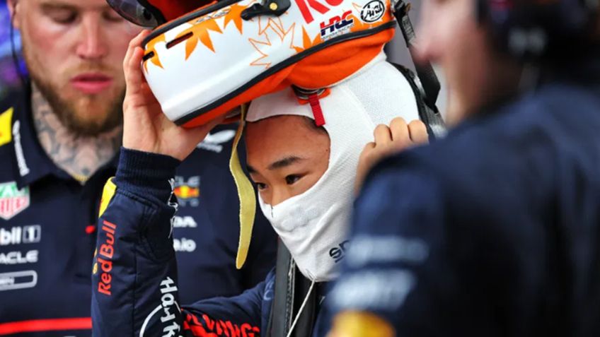 ¿Checo, dónde estás? Tsunoda estrelló su Red Bull en el GP de Arabia Saudita | VIDEO