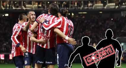 Tras crisis en Chivas, los 2 jugadores que buscarían su salida en el Apertura 2025