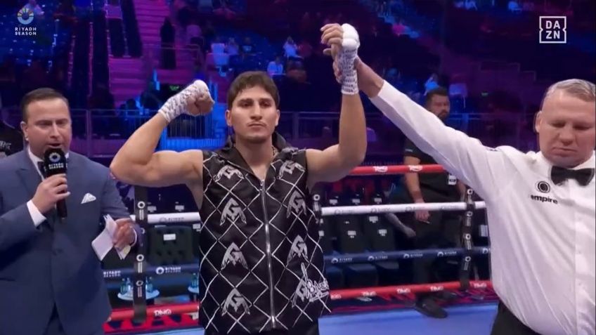 Marco Verde debuta con NOCAUT en 44 segundos; así fue su victoria | VIDEO