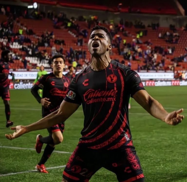 IG: @lapanterazuniga