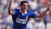 Foto ilustrativa de la nota titulada: Cruz Azul: Carlos Hermosillo jugó la Final del Invierno 1997 con un chaleco antibalas, ¿por qué?