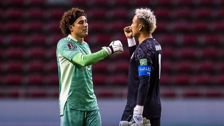 Keylor Navas sale en defensa de Guillermo Ochoa: "menos ataques, más respeto"