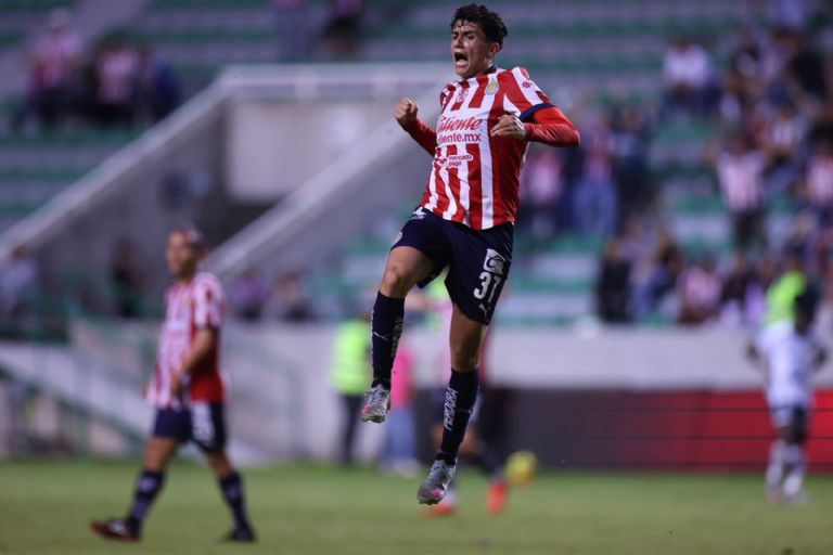 X: @Chivas