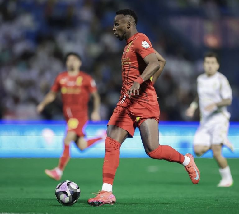 IG: @julianquinones33