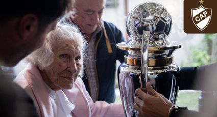 Platense celebra con abuelita de 98 años su reciente título en Argentina | VIDEO
