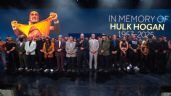 Foto ilustrativa de la nota titulada: WWE rinde emotivo homenaje a Hulk Hogan entre lágrimas y aplausos durante SmackDown | VIDEO
