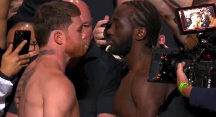 Canelo Álvarez y Terence Crawford, con intenso careo en el pesaje, previo a su pelea | VIDEO