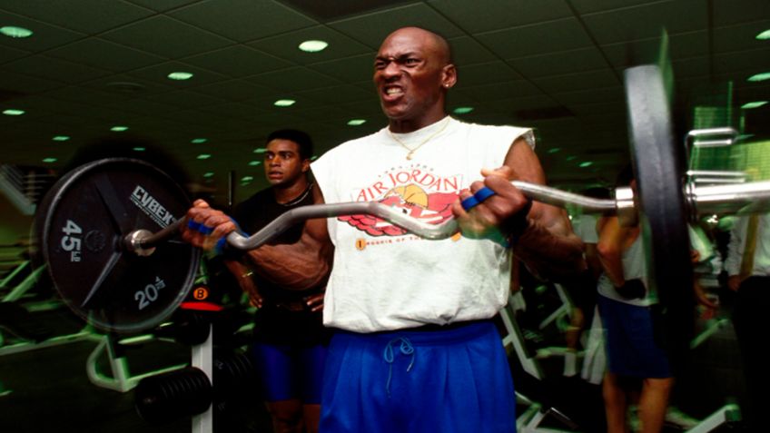 La rutina de ejercicios de Michael Jordan que le permitió dominar la NBA | VIDEO