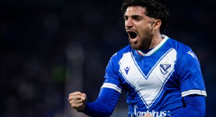 Diego Valdés deja atrás su lesión y se estrena como goleador de Vélez en Argentina | VIDEO