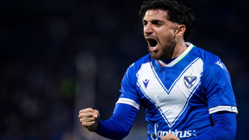 Diego Valdés deja atrás su lesión y se estrena como goleador de Vélez en Argentina | VIDEO