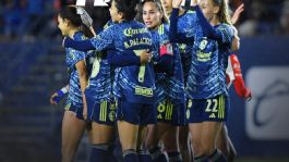 Foto que representa a América Femenil "vuela" al liderato de la Liga MX Femenil con golazo de Nancy Antonio