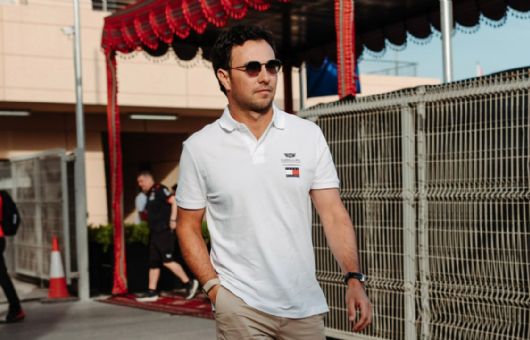 Cadillac celebra el Año Nuevo Chino en la F1 2026; así fue la felicitación de Checo Pérez | VIDEO