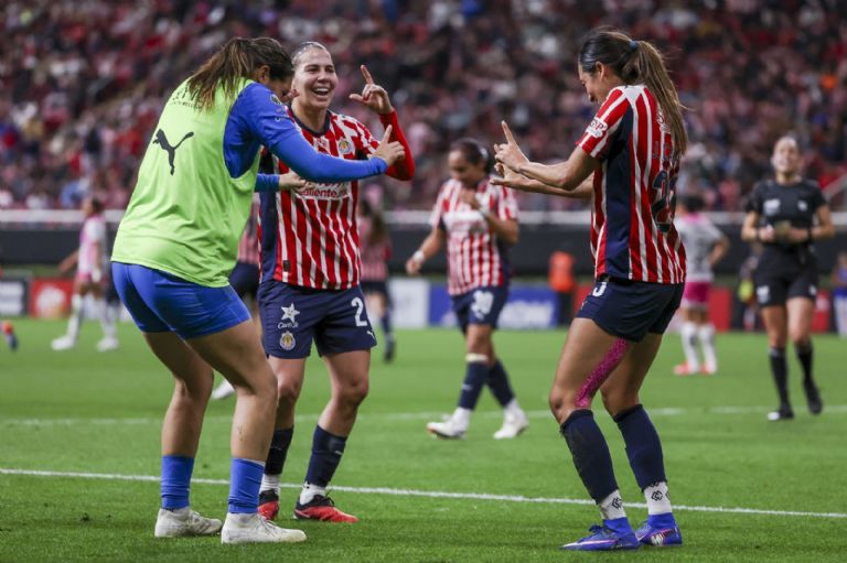 X: @ChivasFemenil
